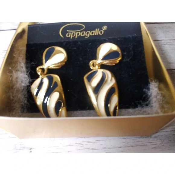 1980s Vintage Gold Tone Dangle Earrings with Zebra Stripe Motif by Cappagallo - Picture 6 of 6
